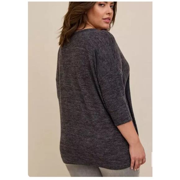 Torrid Super Soft Knits Relaxed Fit Soft Plush V Neck Top Size 0 / Large - Picture 3 of 7